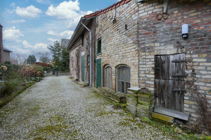 Photo 37 of Termaar 11