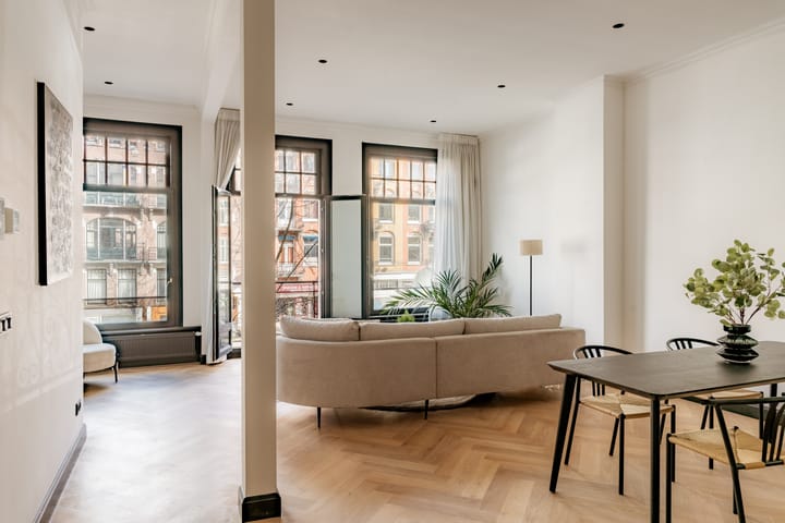 Foto 9 van Van Baerlestraat 126-1