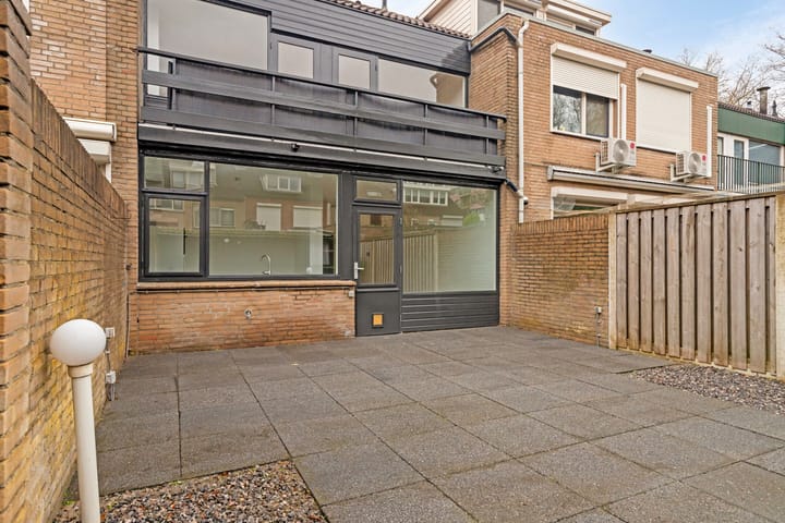 Foto 27 van Brahmsstraat 84