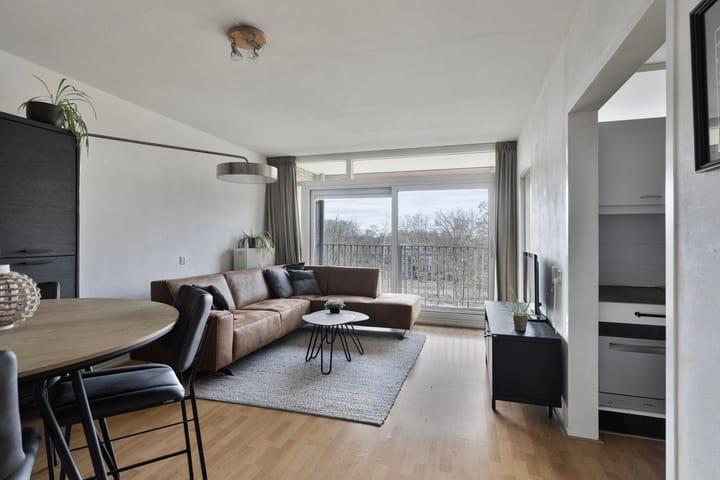 Foto 2 van Lelystraat 2-E55