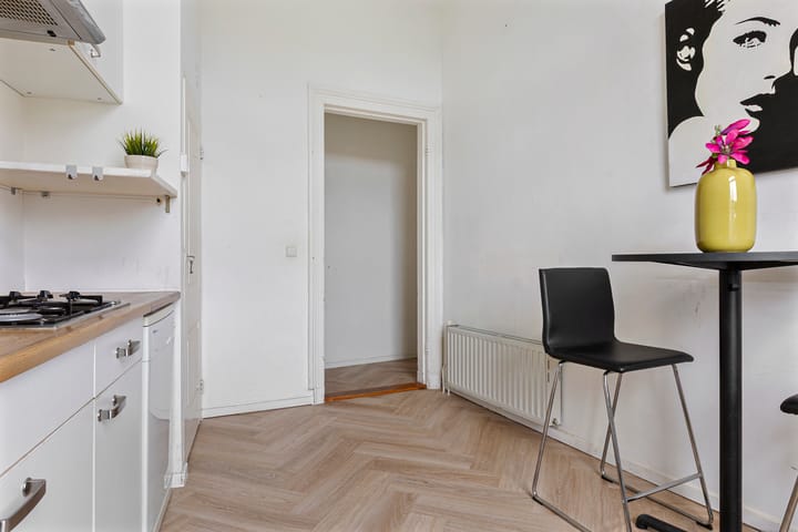 Foto 28 van Apeldoornseweg 82-1