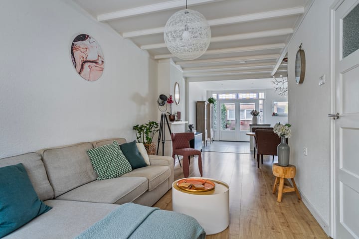 Photo 12 of Esserstraat 53