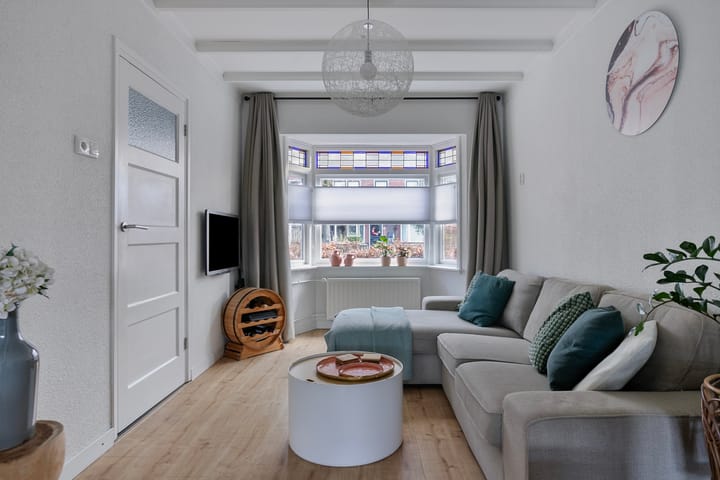 Photo 14 of Esserstraat 53