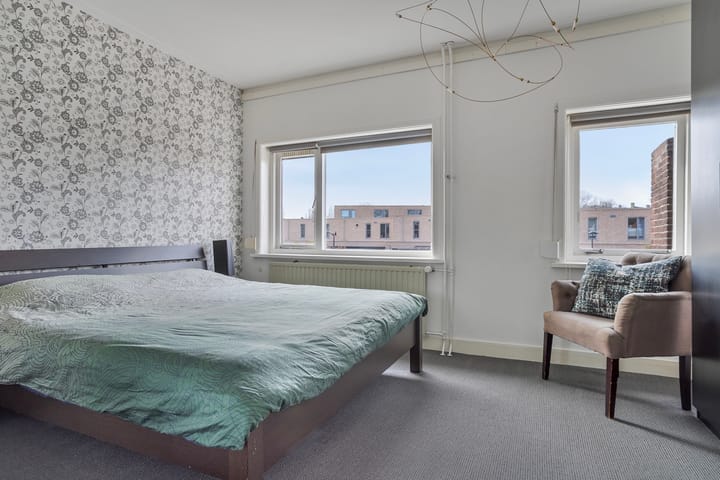 Photo 27 of Esserstraat 53