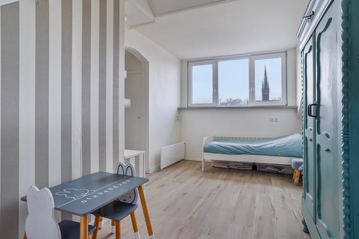 Photo 35 of Esserstraat 53