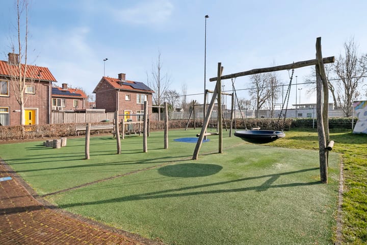 Photo 45 of Esserstraat 53