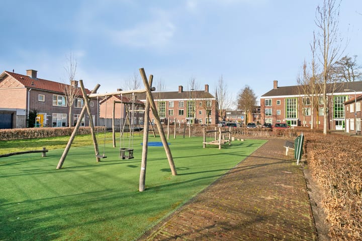 Photo 46 of Esserstraat 53