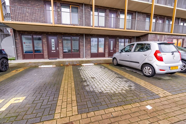 Foto 34 van Sumatraweg 328