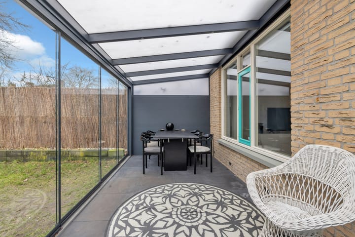 Foto 28 van Roerstraat 39