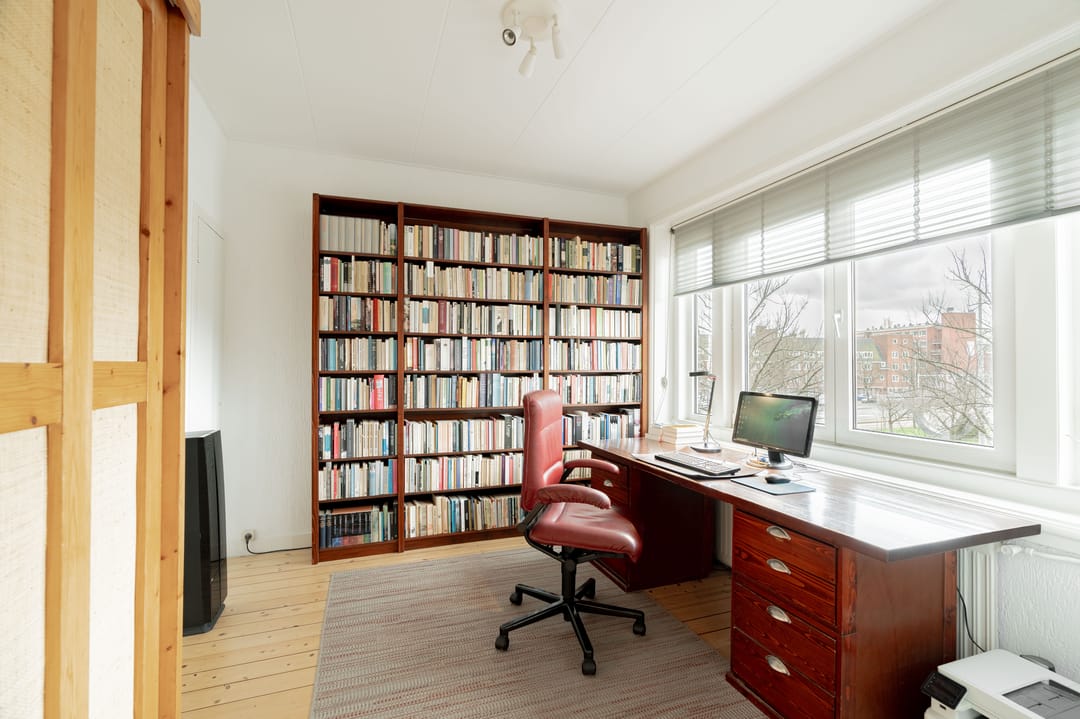 Photo 7 of Surinameplein 14-2