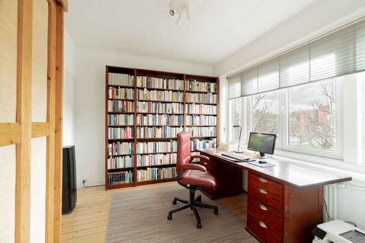 Foto 7 van Surinameplein 14-2