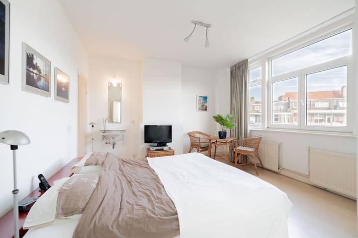 Foto 17 van Surinameplein 14-2