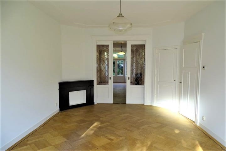 Foto 9 van Van Beverningkstraat 143