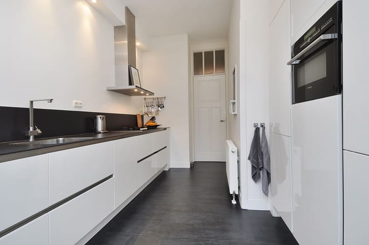 Foto 12 van Van Beverningkstraat 143