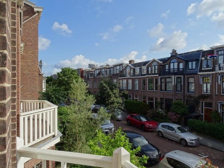 Foto 18 van Van Beverningkstraat 143