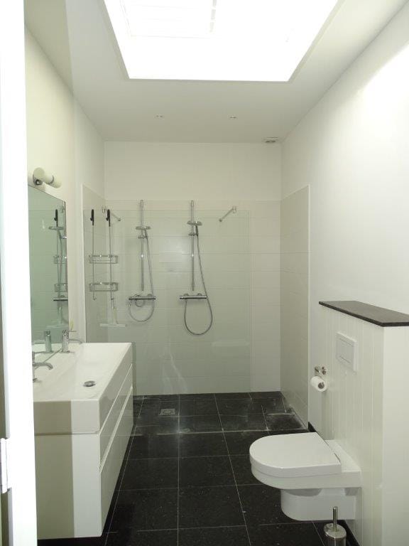 Foto 26 van Van Beverningkstraat 143