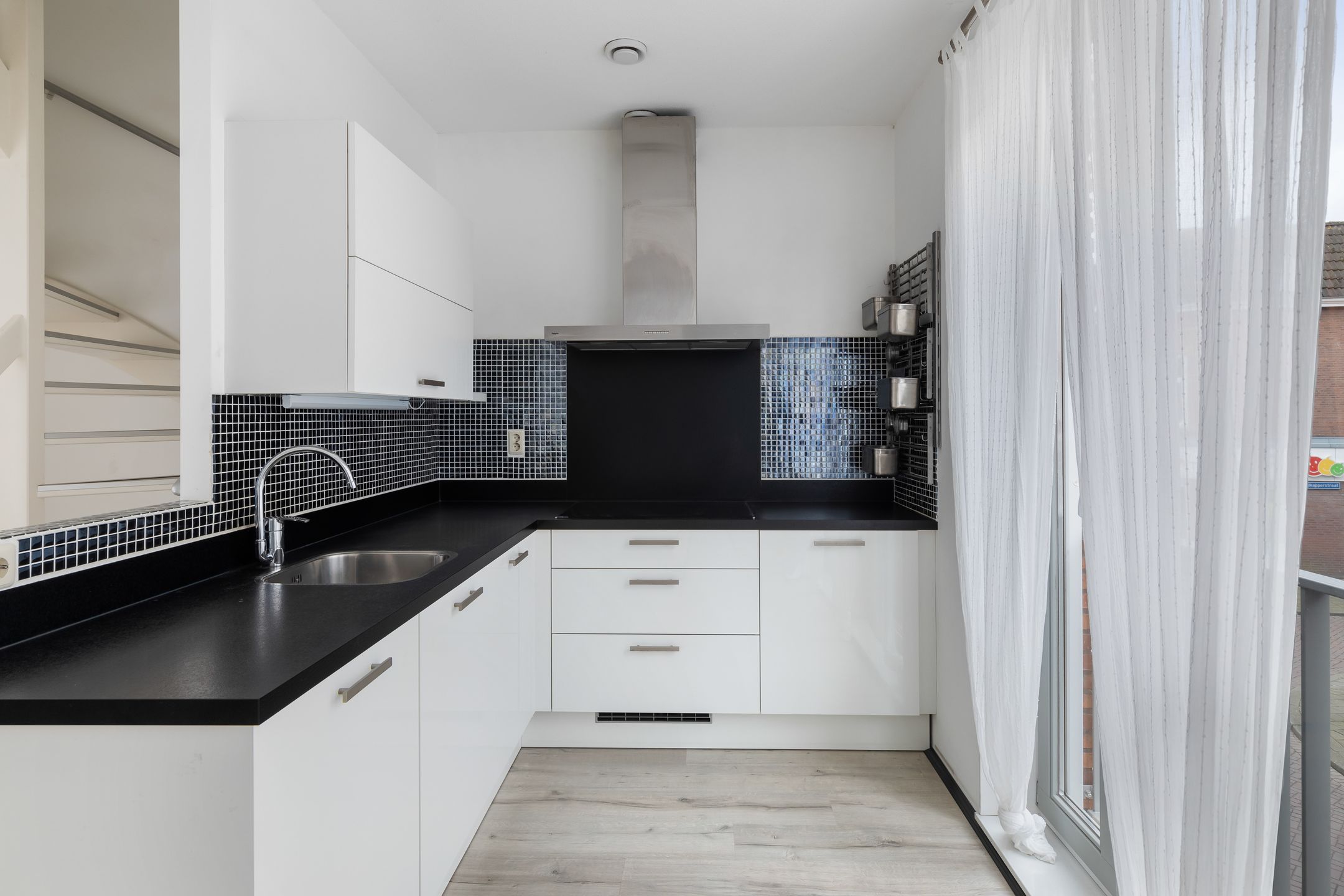 Foto 3 van Zwaanshals 230