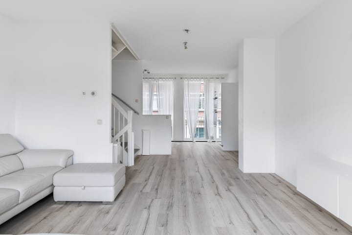 Foto 8 van Zwaanshals 230