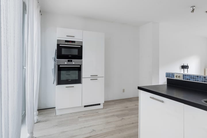 Foto 11 van Zwaanshals 230