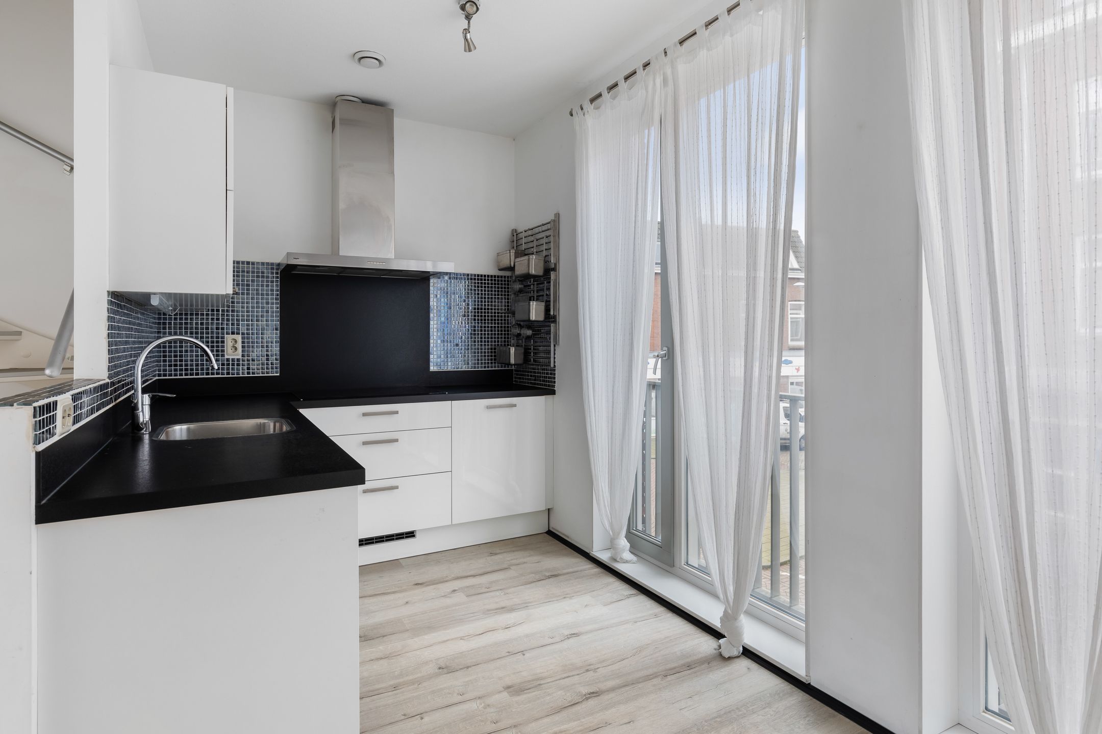 Foto 12 van Zwaanshals 230