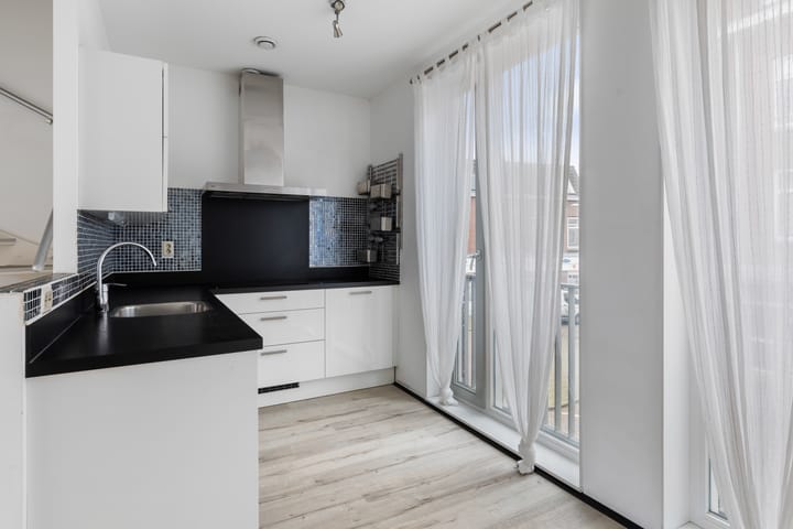 Foto 12 van Zwaanshals 230