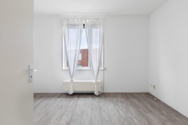 Foto 21 van Zwaanshals 230