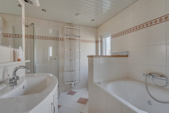 Foto 33 van Leeuwerikstraat 12