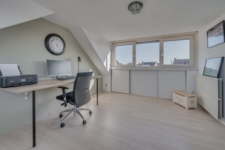 Foto 39 van Leeuwerikstraat 12