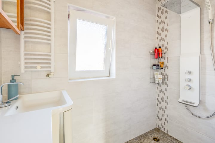 Foto 24 van Leliestraat 5