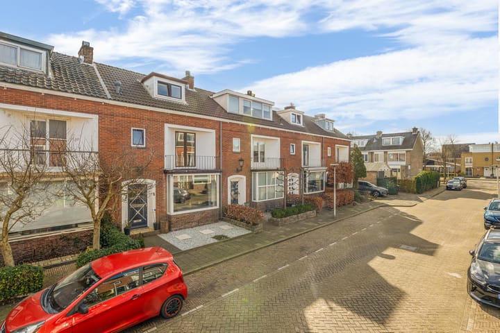 Foto 44 van Leliestraat 5