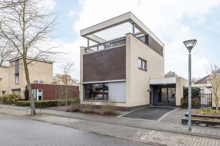 Photo 1 of Aquarius 29