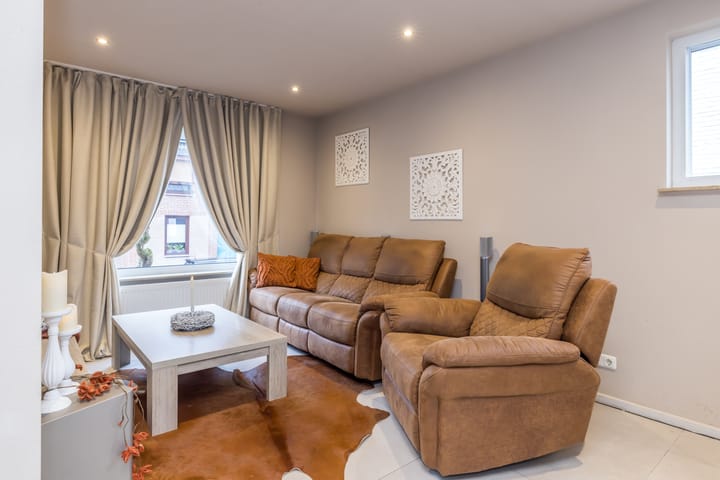 Photo 5 of Einderstraat 16