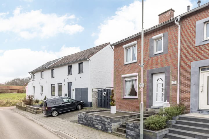 Photo 24 of Einderstraat 16