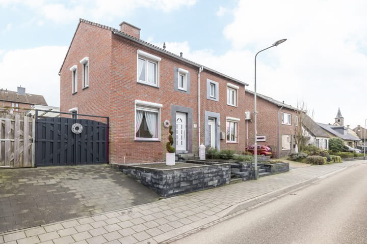 Photo 25 of Einderstraat 16