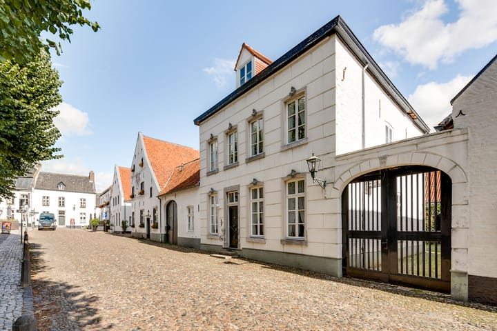 Foto 32 van Hofstraat 7