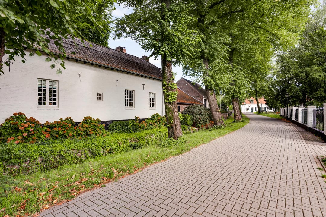 Photo 37 of Hofstraat 7