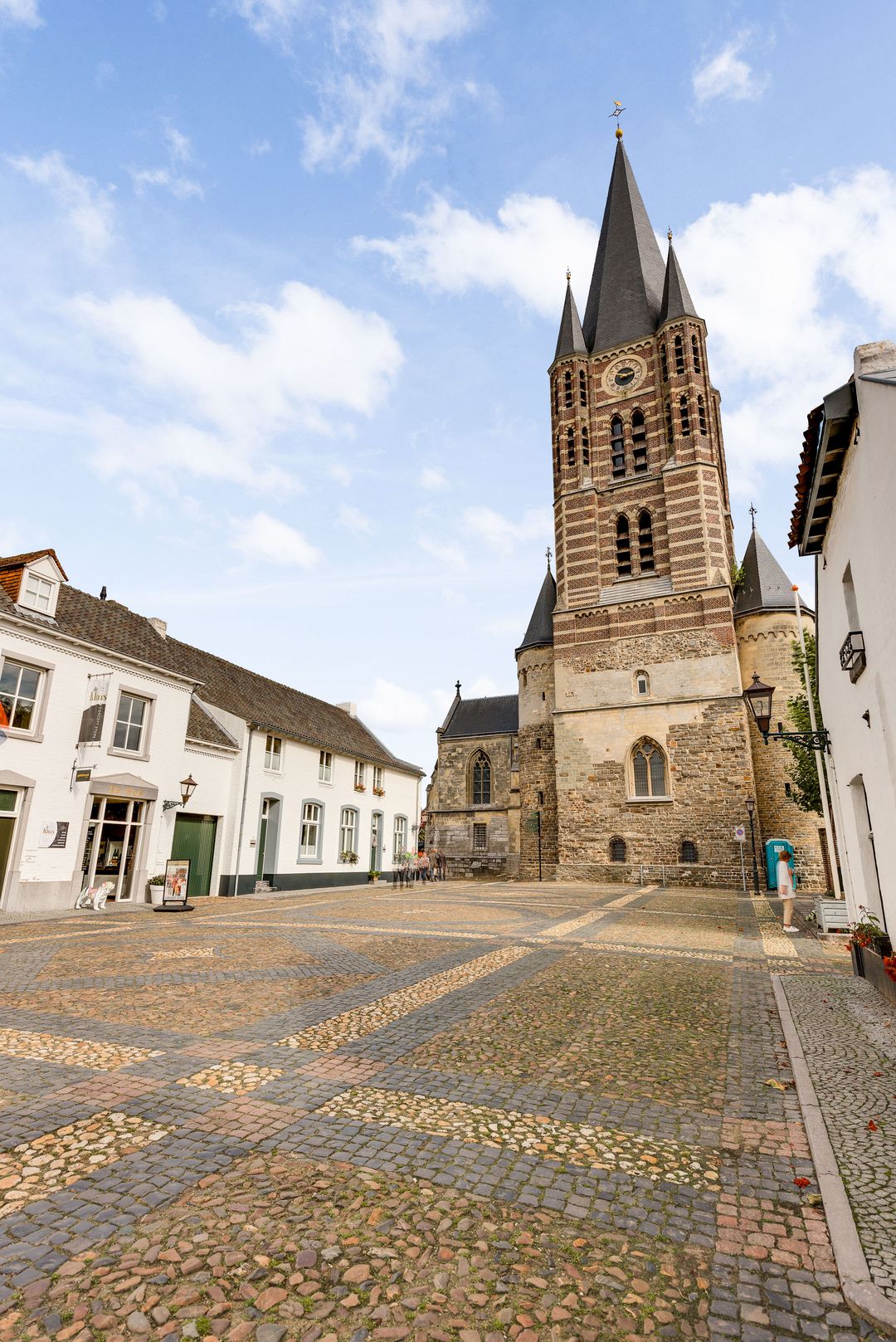 Photo 41 of Hofstraat 7
