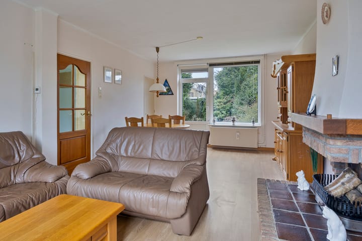 Foto 6 van van Dorthstraat 4