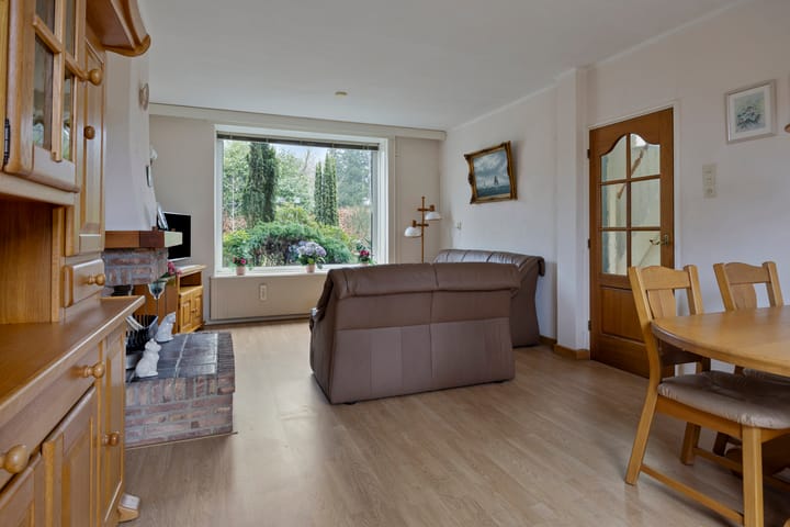 Foto 8 van van Dorthstraat 4