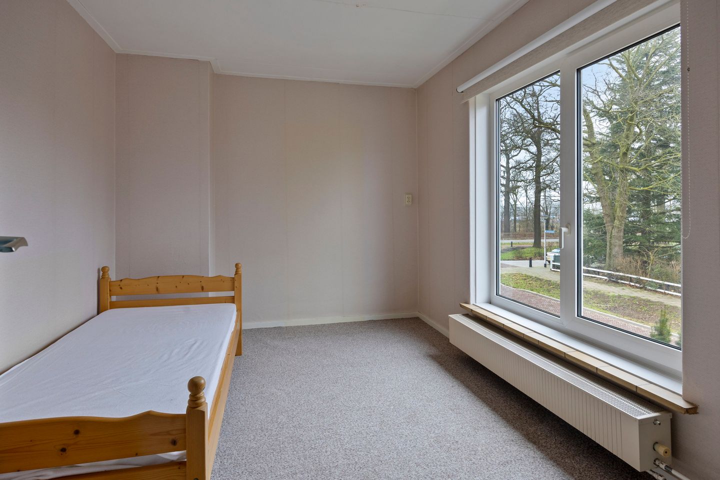 Foto 14 van van Dorthstraat 4