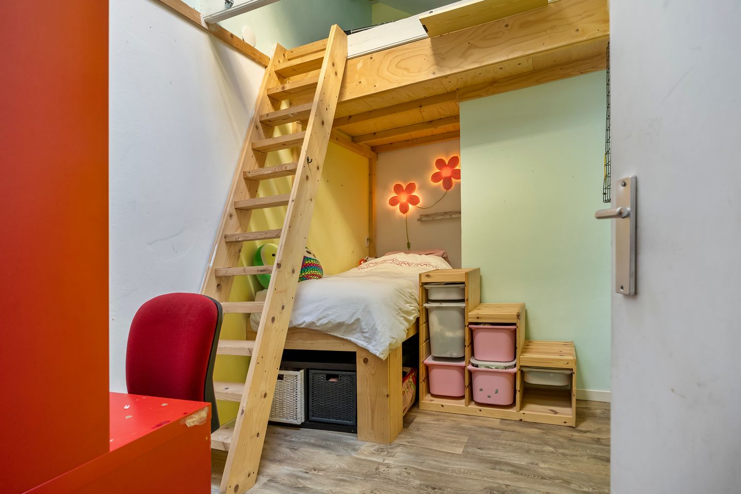 Foto 10 van W. de Vries Robbéweg 32