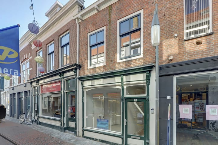 Photo 2 of Sint Adriaanstraat 13-B