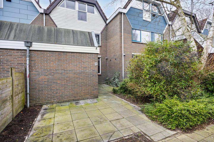 Photo 8 of Esdoornhof 44