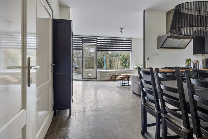 Photo 14 of Esdoornhof 44