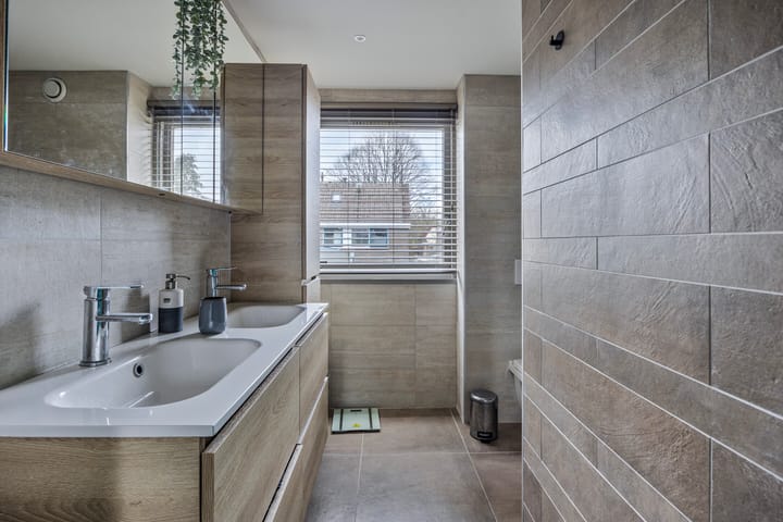 Photo 31 of Esdoornhof 44