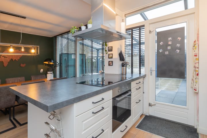 Photo 12 of Wikkestraat 59