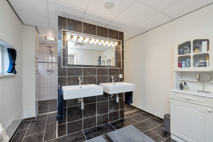 Foto 23 van Langgrousterwei 39