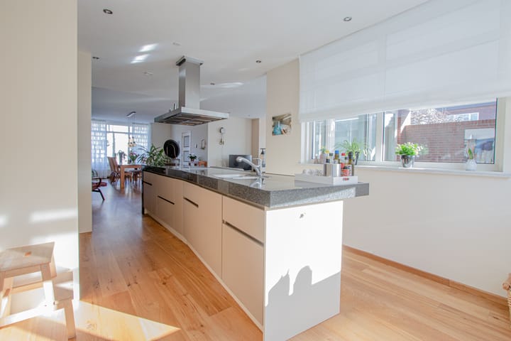 Foto 3 van Julianalaan 42