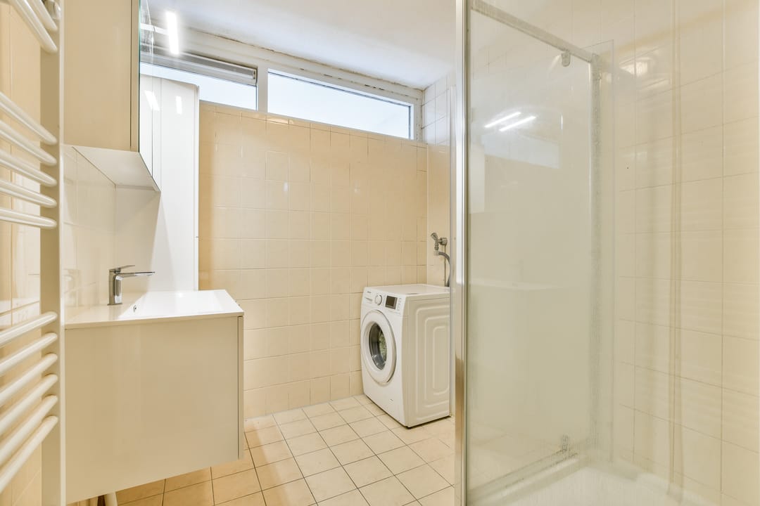 Photo 17 of Frissenstein 705