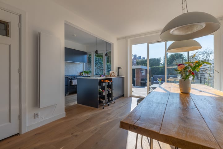 Foto 14 van Lothariuslaan 88